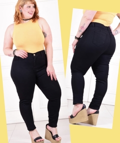 Jeans negro talles 48 al 52 Moda Noa Eluney