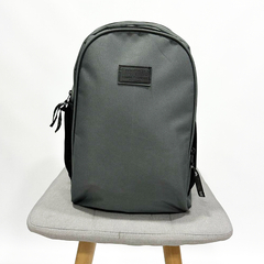 MOCHILA LISA GRIS- 181N