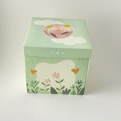 BOX SORPRESA FLORES 21x21x21 cm - comprar online