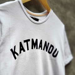 Remera Katmandu Blanca FLY5 - comprar online