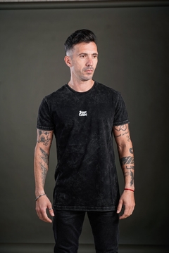 remera Warrior negra prelavada - comprar online