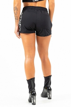 SHORT MAD 23524 PRETO LABELLAMAFIA - BE Fitness store