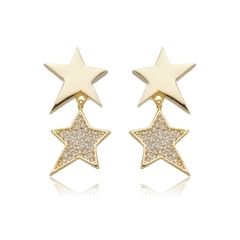 BRINCO 2 ESTRELAS 5 PONTAS IRREGULAR LISA E CRAVEJADA DOURADO - comprar online