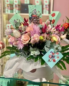 Box Garden con flores de estación & chocolates