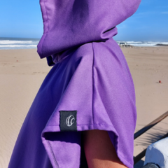 Imagen de Poncho cambiador violeta