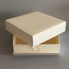 Pack x 12 u CHEESECAKE TAPA CARTULINA BLANCA SIN VISOR (25x25x 7.5 cm) CAJA PARA TARTAS / PETIT FOURS