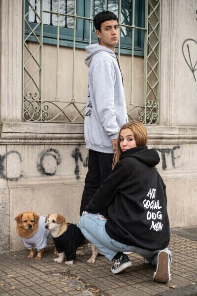 BUZO ANTI SOCIAL DOG MOM Wow Boutique de Mascotas