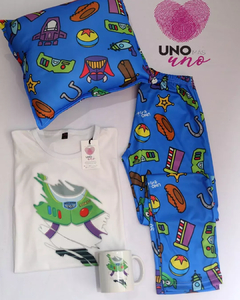 Combo Toys Story pijama + taza + almohadón