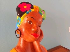 Imagem do Boneca Namoradeira em Madeira Gigante com Turbante