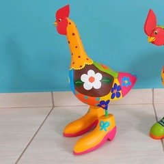 Galinha de Sapatos em Madeira G Laranja Claro e Colorido  - comprar online