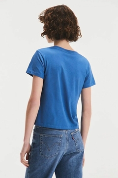 SURF TEE (FILL BATWING BATIK) LEVIS - comprar online