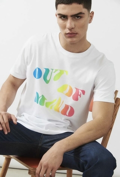 REMERA OUT OF MIND BENSIMON