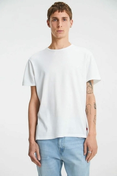 SS MISSION TEE LEVIS