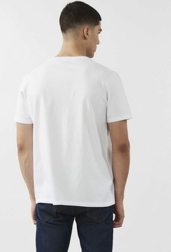 REMERA OUT OF MIND BENSIMON - comprar online