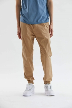 SOLID CHINO JOGGER PENGUIN - comprar online