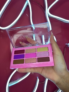 PALETA DE SOMBRAS METAVERSE BOCA ROSA