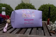 Necessaire Estampada Hello Kitty com Stickers da Personagem — KCHK-04L - loja online