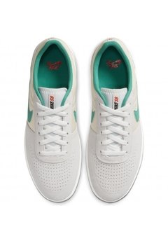 Zapatilla Nike SB TEAM CLASSIC - Comprar en URBAN ROOTS