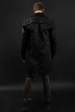 CAMPERA RAIN COAT NEGRO - comprar online