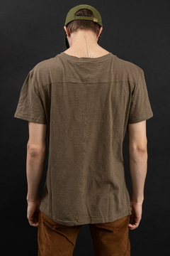 REMERA HENLEY FLAMEE MILITAR - comprar online