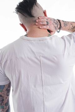 REMERA POCKET BLANCO V25 - comprar online