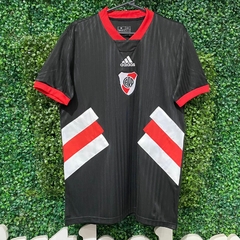 Remera River - Icon