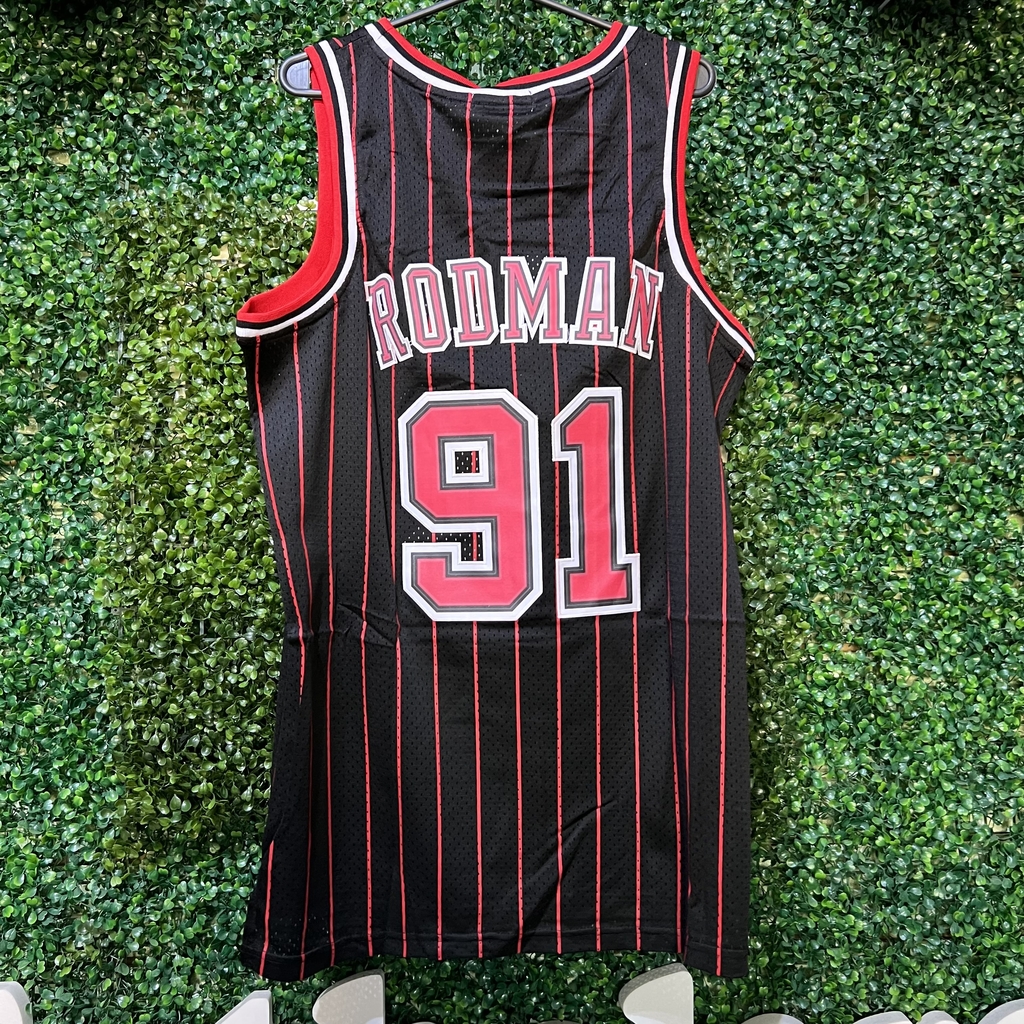 CAMISETA BULLS 91 (NEGRA CON ROJO) - REPLIC. EXACTA