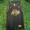 CAMISETA LAKERS (NEGRA CON DORADO) - REPLIC. EXACTA