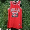 CAMISETA BULLS 23 ( ROJA CON NEGRO)- REPLIC. EXACTA