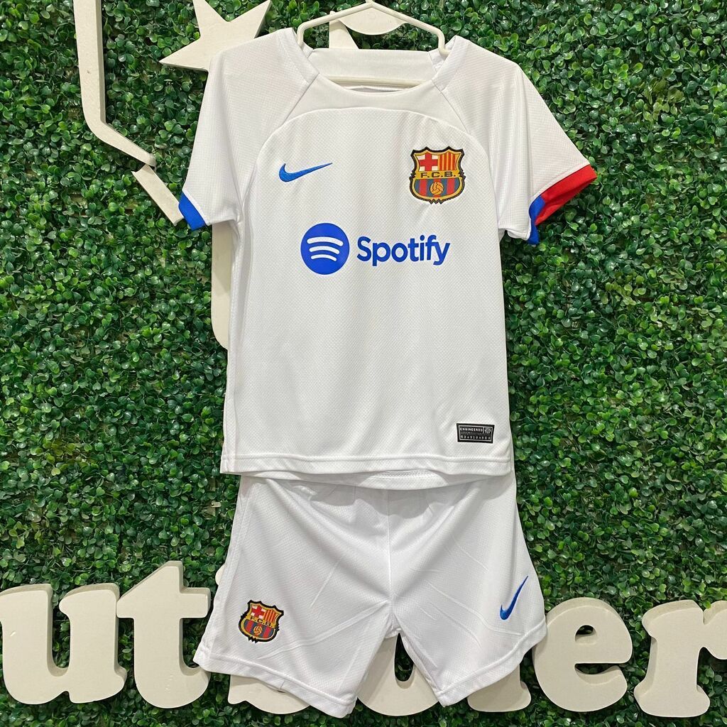 KIT NINO BARCELONA ALTERNATIVA REPLICA EXACTA