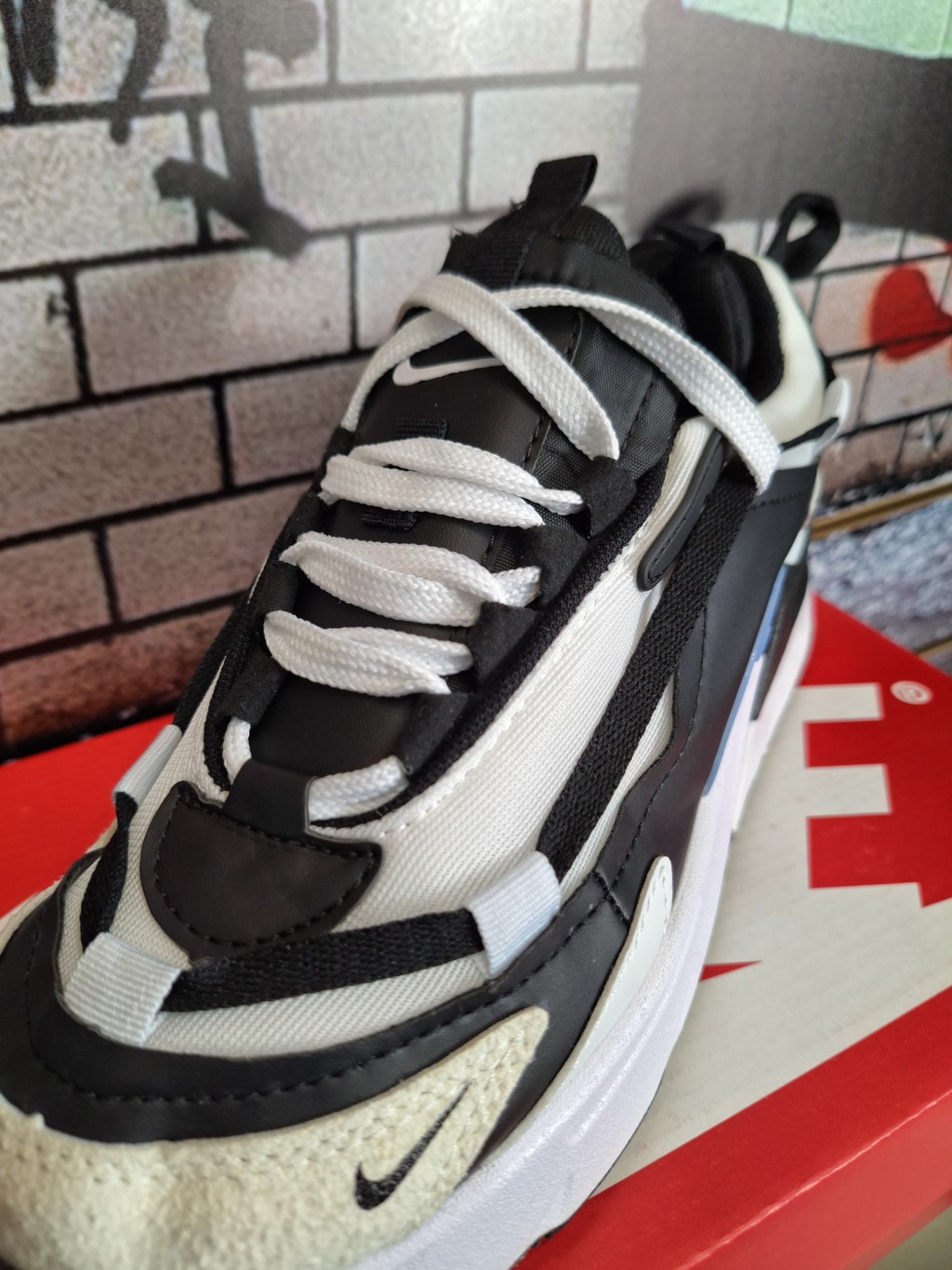 NIKE FURIOSAS NEGRA CON AZUL Comprar en Futbolero