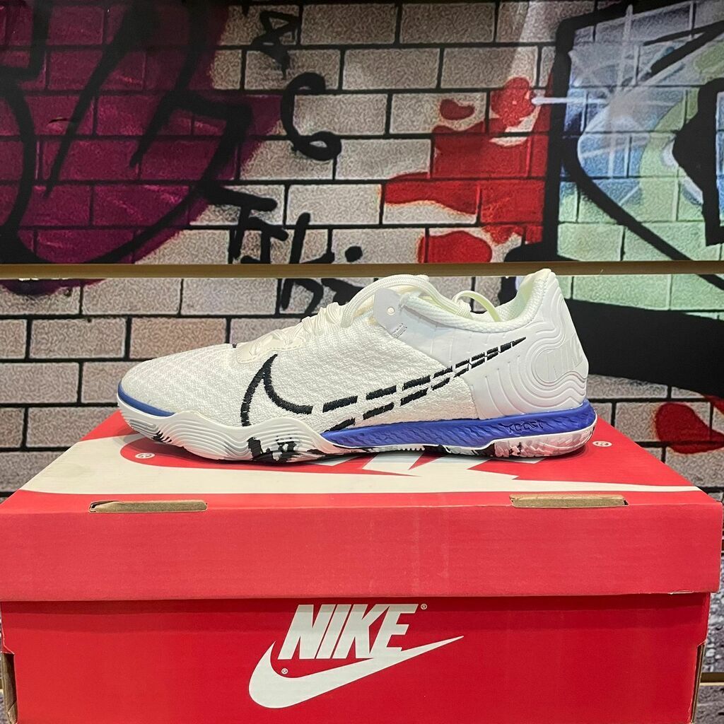 Botines Futsal Nike React Gato Comprar en Futbolero