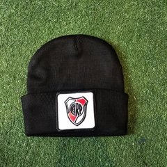 GORRO DE HILO - RIVER PLATE - comprar online