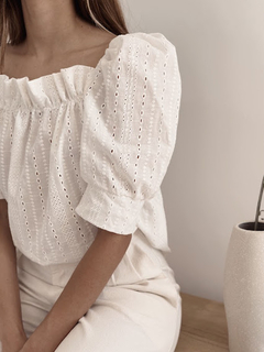 Blusa Adolfina Broderie Off White Ye Ye Tienda