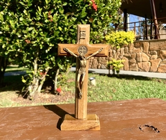 Crucifixo de mesa e parede - São Gabriel - Artigos Religiosos e Presentes Especiais
