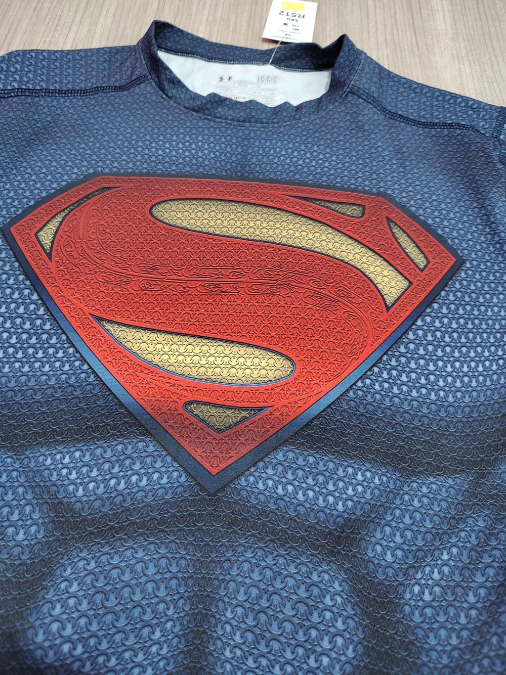 Remera compresi n Under Armour Superman talle L R512