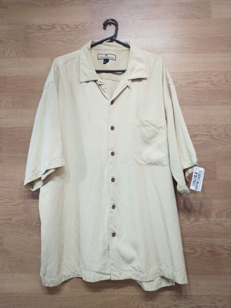 Camisa Tommy Bahama talle L Arena F30 CHICAGO.FROGS
