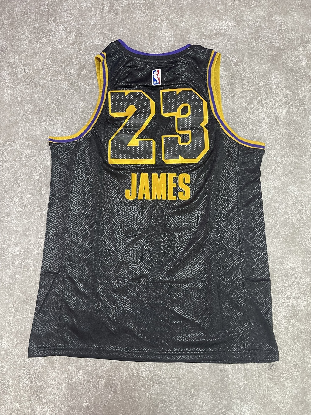 Camiseta Swingman NBA Los Angeles Lakers Black Mamba 23 James SKU W304