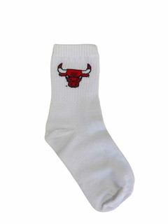 3/4 Blanco con logo BULLS