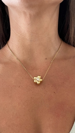 Flor inflada con centro strass corazón - comprar online