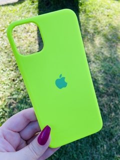 Silicone Case - iPhone 11 Pro Max - Aberta Embaixo - Verde Neon