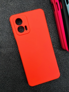Case Veludo - Motorola G73 - Com proteção na câmera - Vermelho