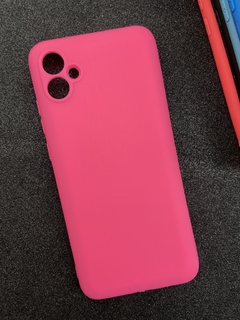 Case Veludo - Samsung A05 - Com proteção na câmera - Pink