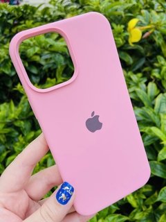 Silicone Case - iPhone 13 Pro - Fechada Embaixo - Rosa Algodão Doce