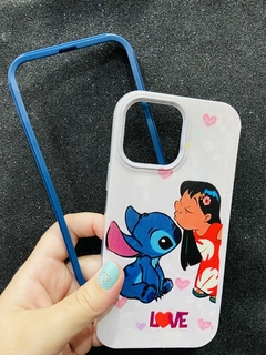 Case 2 em 1 - iPhone 13 Pro Max - Lilo & Stitch - Azul Marinho - comprar online