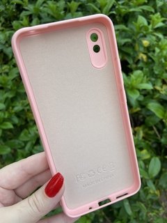 Case Veludo - Xiaomi Redmi 9A / 9I - Com proteção na câmera - Rosa Bebê - comprar online