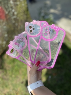 Case Hello Kitty - iPhone 13 - Rosa na internet