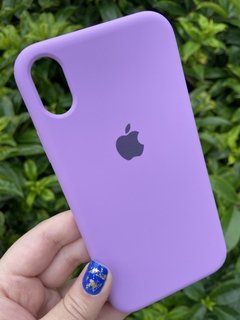Silicone Case - iPhone XR - Fechada Embaixo - Lilás