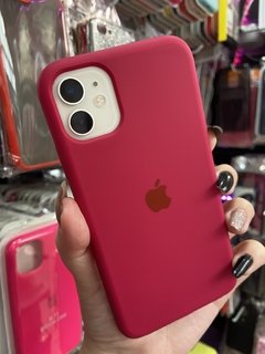 Silicone Case - iPhone 11 Pro - Fechada Embaixo na internet