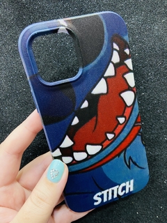 Case 2 em 1 - iPhone 12 / 12 Pro - Stitch Boca